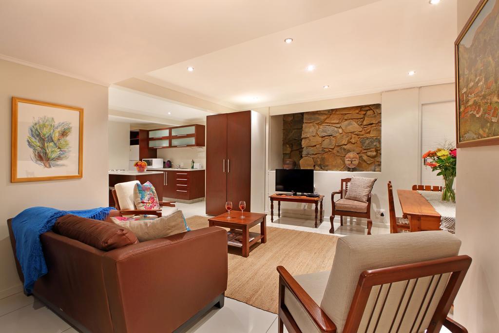 Afribode'S Dysart Cottage Cape Town Exterior photo