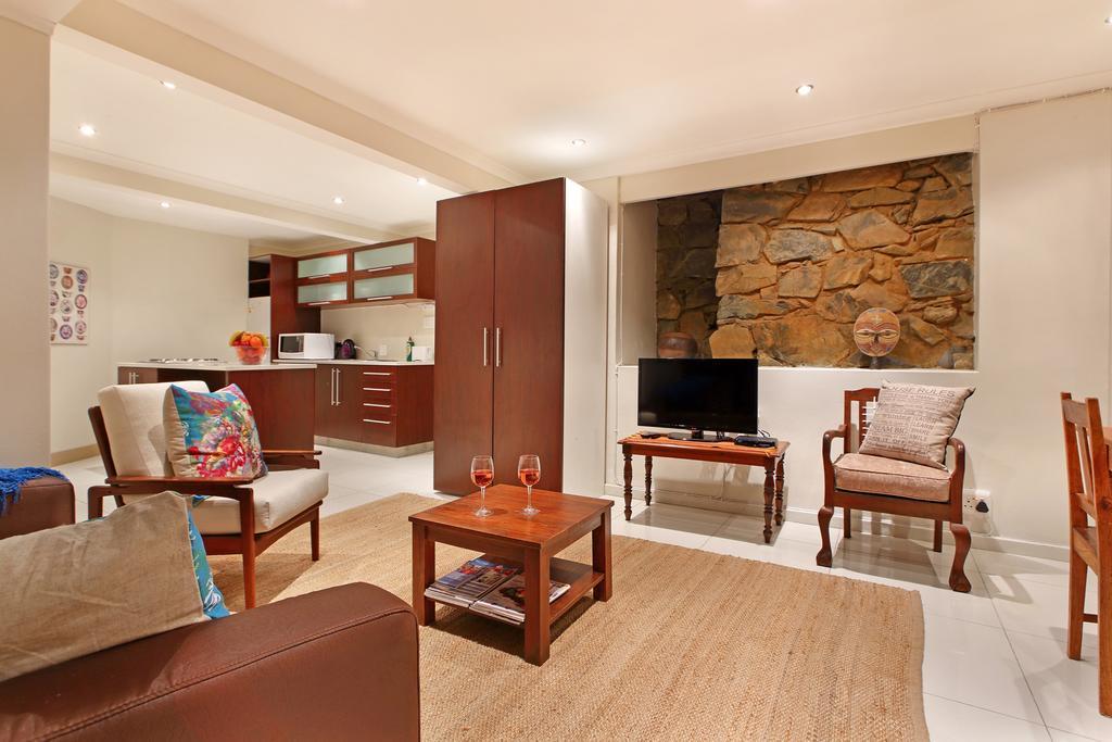 Afribode'S Dysart Cottage Cape Town Exterior photo