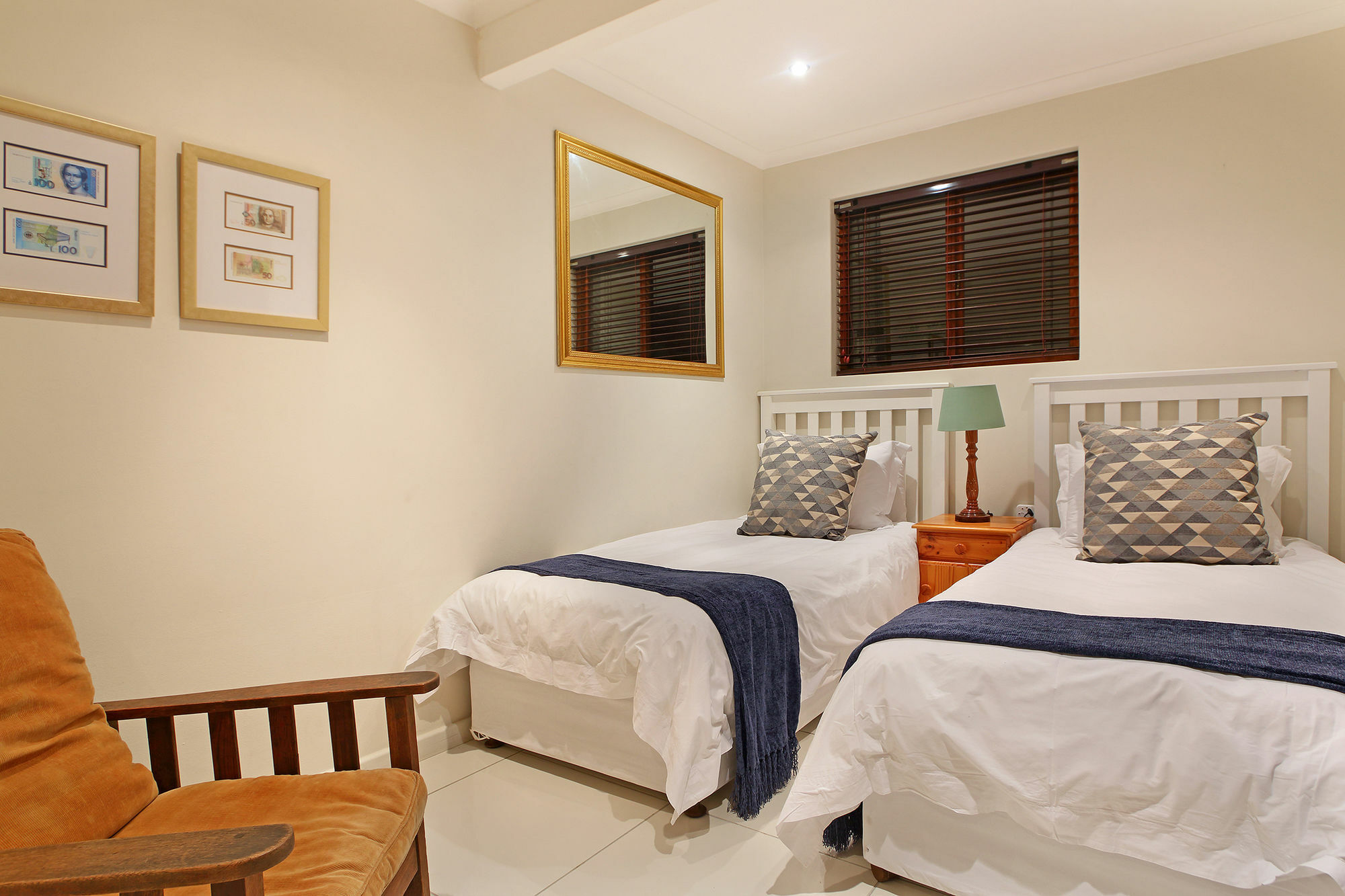 Afribode'S Dysart Cottage Cape Town Exterior photo